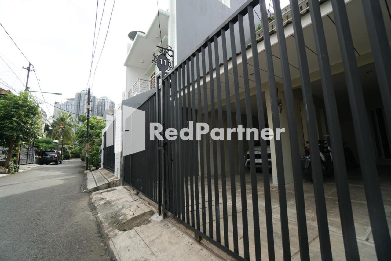 Tomang Gelong Guest House Syariah Mitra Reddoorz จาการ์ตา ภายนอก รูปภาพ